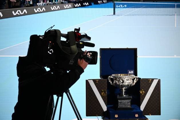 AUSTRALIAN OPEN TENNIS LAUNCH, The Norman Brookes Challenge Cup on display during the launch of the 2026 Australian Open tennis tournament, in Melbourne, Tuesday, October 7, 2025. ( NO ARCHIVING MELBOURNE VICTORIA AUSTRALIA  Copyright: xJOELxCARRETTx 20251007164014856423