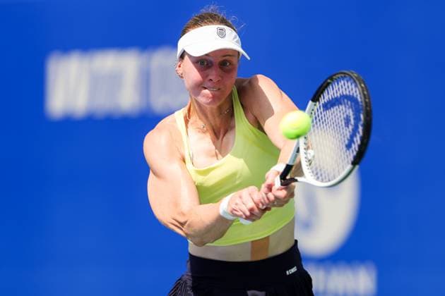 WUHAN, CHINA - OCTOBER 07: Liudmila Samsonova returns a shot in the Women s Singles Round of 64 match against Emiliana Arango of Colombia on day 4 of 2025 Wuhan Open at Optics Valley International Tennis Center on October 7, 2025 in Wuhan, Hubei Province of China.  Copyright: xVCGx 111595613570