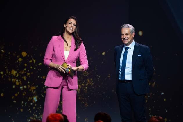 f l Moderator Esther SEDLACZEK Manuel NEUKIRCHNER, Director of the German Football Museum, HALL OF FAME Award Ceremony 2025 on 06 10 2025 at the German Football Museum in Dortmund Germany Â
