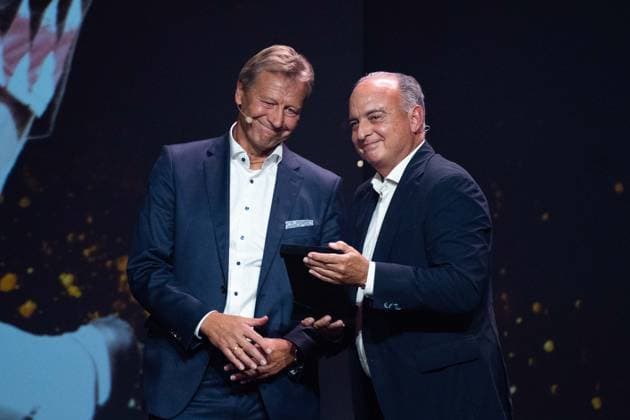 from l Award winner Guido BUCHWALD, laudator Hansi MUELLER, Müller, HALL OF FAME Award ceremony 2025 on 06 10 2025 at the German Football Museum in Dortmund Germany Â