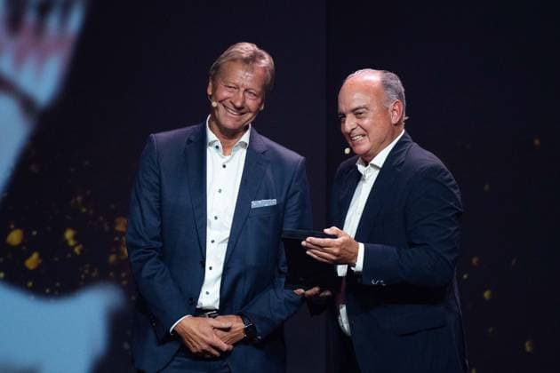 from l Award winner Guido BUCHWALD, laudator Hansi MUELLER, Müller, HALL OF FAME Award ceremony 2025 on 06 10 2025 at the German Football Museum in Dortmund Germany Â