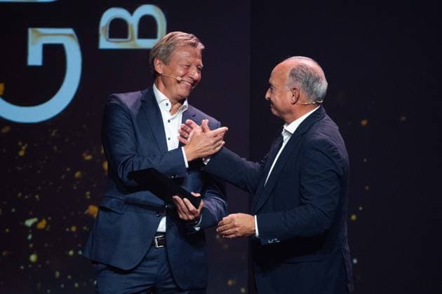 from l Award winner Guido BUCHWALD, laudator Hansi MUELLER, Müller, HALL OF FAME Award ceremony 2025 on 06 10 2025 at the German Football Museum in Dortmund Germany Â