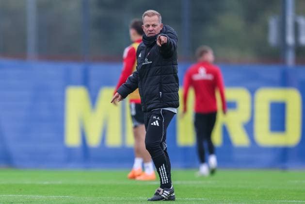Soccer 2 Bundesliga Training Fortuna Düsseldorf on 07 10 2025 at the training ground at the Merkur Spiel Arena in Düsseldorf Markus Anfang Trainer Head Coach Düsseldorf xJRx