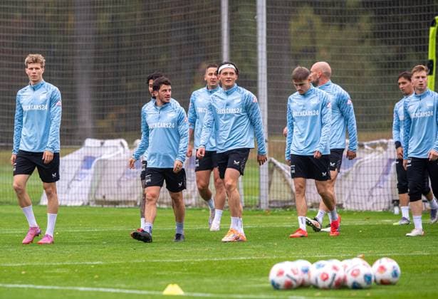 Soccer, Men, Season 2025 26, 2 Bundesliga, Hertha BSC, Training, f l Luca Schuler Hertha BSC , Diego Demme Hertha BSC , Fabian Reese Hertha BSC , Marten Winkler Hertha BSC , Toni Leistner Hertha BSC , Julian Eitschberger Hertha BSC , 07 10 2025, Copyright: xSebastianxRäppold MatthiasxKochx
