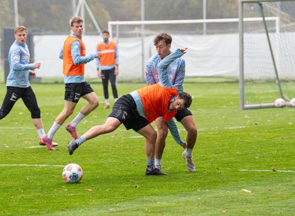 Soccer, Men, Season 2025 26, 2 Bundesliga, Hertha BSC, Training, v l Diego Demme Hertha BSC , Tim Hoffmann Hertha BSC , 07 10 2025, Copyright: xSebastianxRäppold MatthiasxKochx