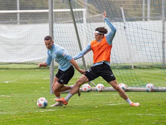 Soccer, Men, Season 2025 26, 2 Bundesliga, Hertha BSC, Training, f l Paul Seguin Hertha BSC , Fabian Reese Hertha BSC , 07 10 2025, Copyright: xSebastianxRäppold MatthiasxKochx