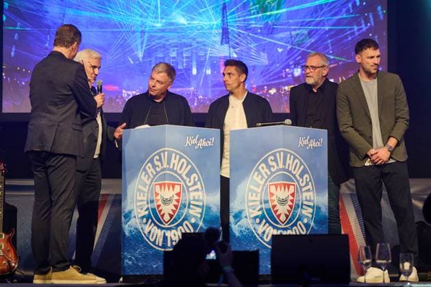 06 10 2025 07 102025, 125 years KSV Holstein, anniversary celebration, birthday, soccer and other sports, season 2025 2026, Holstein Kiel presenter Andreas Käckell, Andreas Bornemann, Thorsten Gutzeit, Marcel Rapp, Uwe Stöver, Kenneth Kronholm Kiel, Hebbel Schule Holstein Stadion Schleswig Holstein Germany