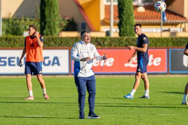 Gennaro Gattuso Italy Coach during the training session at Coverciano during Italy training session, FIFA World Cup, WM, Weltmeisterschaft, Fussball match in Florence, Italy, October 07 2025  Copyright: xSaraxEsposito IPAxSportx xipa-agency.netx xx IPA_66278893 IPA_Agency_IPA66278893