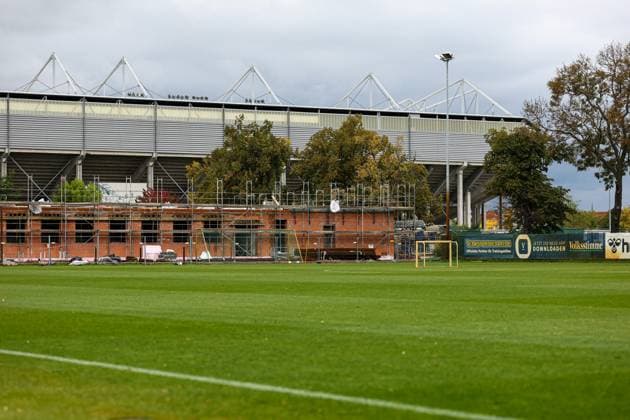 1 FC Magdeburg is extensively renovating its training ground, including a new functional building for the NLZ youth training center with a groundbreaking ceremony in August 2025 and the renovation of several training pitches These measures, which amount to a total investment of over 12 million euros, are intended to improve training conditions for professionals and young talent, are intended to improve training conditions for professionals and young talent and include new pitch heating systems, modern training areas and improved infrastructure such as a new sprinkler system 2 Football Bundesliga 2025 2026 season 1 FC Magdeburg training at the Avnet Arena in Magdeburg Football,men,Germany,07 10 2025