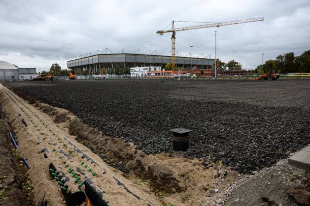 Football, 2nd BL, 1. FC Magdeburg, Reconstruction of training ground