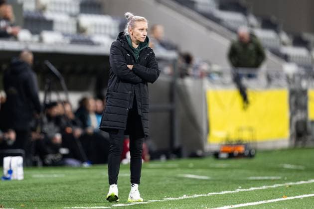 251007 Head coach Karolina Koch of Katowice during the Uefa Women™s Europa Cup football match between Häcken and Katowice on October 7, 2025 in Gothenburg Photo Daniel Stiller BILDBYRAN kod DS DS0515 fotboll football soccer fotball europa cup häcken katowice uefa womenÂs europa cup dam bbeng  Copyright: DANIELxSTILLER BB251007DS016