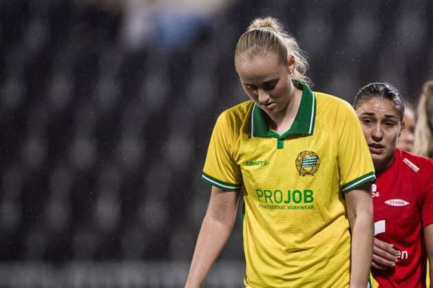 251007 Emelie Bragstad of Hammarby looks dejected during the UEFA Women s Europa Cup football match between Hammarby and Brann on October 7, 2025 in Stockholm Photo Kenta Jönsson BILDBYRAN COP 210 KJ0277 fotboll football soccer fotball uefa womens europa cup hammarby brann women dam bbeng depp  Copyright: KENTAxJÖNSSON BB251007KJ037