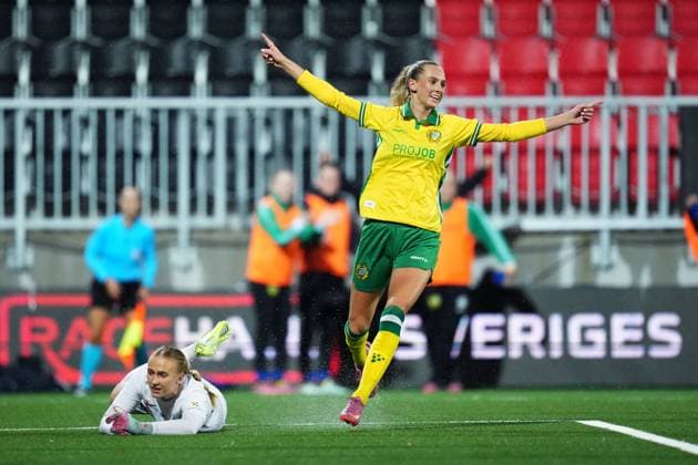 STOCKHOLM, SWEDEN 20251007 Hammarby s Ellen Wangerheim and Brann s Signe Gaupset during Tuesday s second qualifying round for the European Cup, match 1 in the best of 2, between Hammarby IF and SK Brann at Grimsta IP STOCKHOLM SWEDEN x11288x  Copyright: xPontusxOrre TTx EUROPEAN CUP QUALIFICATIONS HAMMARBY-BRANN