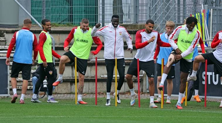 07 10 25 VfB Stuttgart Training Germany, Stuttgart, 07 10 2025, Football, Bundesliga, VfB Stuttgart Training Silas Katompa Mvumpa