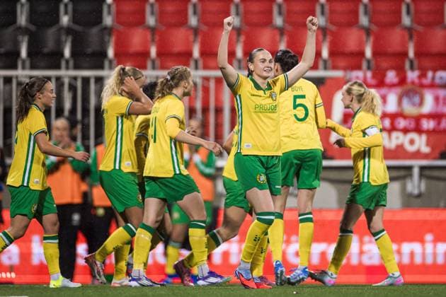 251007 Vilde Hasund of Hammarby celebrates after 2 0 scored by Ellen Wangerheim not pictured during the UEFA Women s Europa Cup football match between Hammarby and Brann on October 7, 2025 in Stockholm Photo Kenta Jönsson BILDBYRAN COP 210 KJ0277 fotboll football soccer fotball uefa womens europa cup hammarby brann women dam bbeng jubel  Copyright: KENTAxJÖNSSON BB251007KJ061