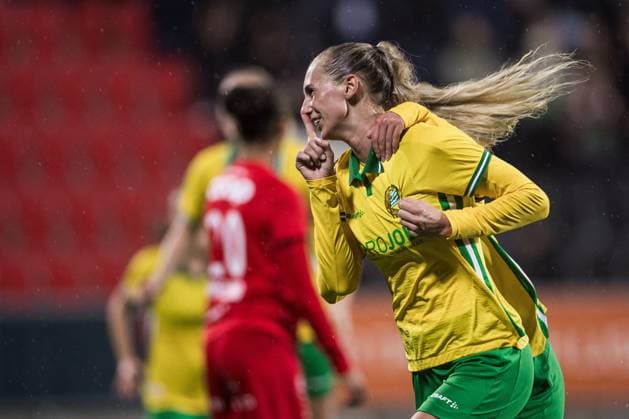 251007 Ellen Wangerheim of Hammarby celebrates after 4 0 during the UEFA Women s Europa Cup football match between Hammarby and Brann on October 7, 2025 in Stockholm Photo Kenta Jönsson BILDBYRAN COP 210 KJ0277 fotboll football soccer fotball uefa womens europa cup hammarby brann women dam bbeng jubel  Copyright: KENTAxJÖNSSON BB251007KJ071