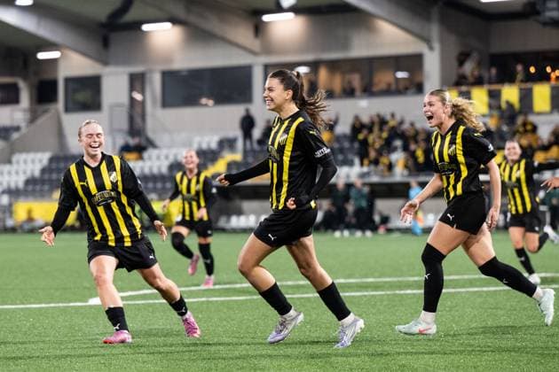 251007 Helena Sampaio of Häcken celebrates after 1 0 during the Uefa Women s Europa Cup football match between Häcken and Katowice on October 7, 2025 in Gothenburg Photo Daniel Stiller BILDBYRAN kod DS DS0515 fotboll football soccer fotball europa cup häcken katowice uefa womenÂs europa cup dam bbeng jubel  Copyright: DANIELxSTILLER BB251007DS041