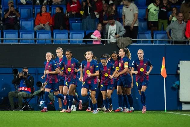 Spain-Football-Women s Champions League FC Barcelona, Barca v Bayern Munich in Barcelona, Spain. Barcelona, Spain, 7, October, 2025. FC Barcelona players celebrating the first score of (11) Alexia Putellas during Women™s Champions League match between FC Barcelona and Bayern Munich in Johan Cruyff Stadium, Barcelona, Spain, on October 7, 2025. Barcelona Johan Cruyff Stadium Barcelona Spain