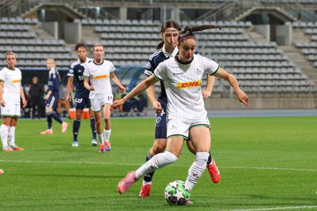 FOOTBALL FEMININ : Paris FC Vs Leuven - Ligue des Champions - 07 10 2025 Virag Nagy (OH Leuven) Vs Kaja Korosec (Paris FC) ParisFrance  Copyright: xMichtofx