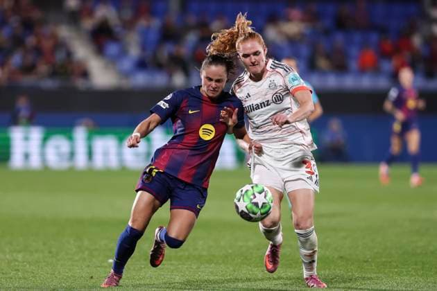 October 7, 2025, Sant Joan Despi, Barcelona, Spain: Ewa Barbara Pajor of FC Barcelona, Barca and Stine Pedersen of FC Bayern Munchen in action during the UEFA WomenÃ¢â‚¬â ¢s Champions League 2025 26 League Phase MD1, football match played between FC Barcelona and FC Bayern Munchen at Johan Cruyff Stadium on October 07, 2025 in Sant Joan Despi, Spain. Sant Joan Despi Spain - ZUMAa181 20251007_zaa_a181_106 Copyright: xJavierxBorregox