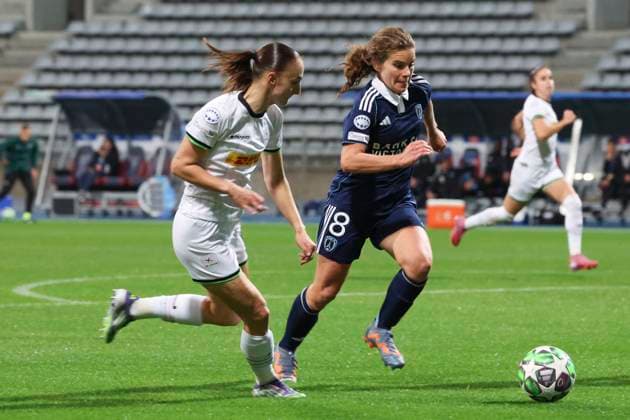 FOOTBALL FEMININ : Paris FC Vs Leuven - Ligue des Champions - 07 10 2025 Daphne Corboz (Paris FC) Vs Zenia Mertens (OH Leuven) ParisFrance  Copyright: xMichtofx