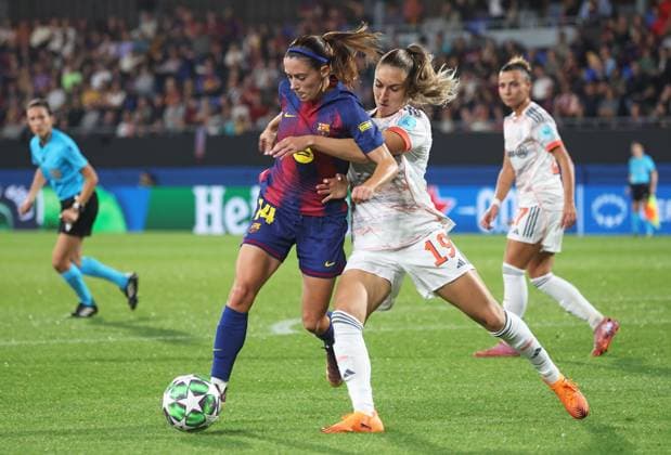 FC Barcelona, Barca v FC Bayern Munchen - UEFA Women s Champions League 2025 26 League Phase MD1 Aitana Bonmati and Katharina Naschenweng play during the match between FC Barcelona Women and FC Bayern Munich Women, corresponding to matchday 1 of the league phase of the UEFA Women s Champions League, at the Johan Cruyff Stadium in Barcelona, Spain, on October 7, 2025. Barcelona Barcelona Spain  Copyright: xUrbanandsportx originalFilename:urbanandsport-fcbarcel251007_nppqp.jpg