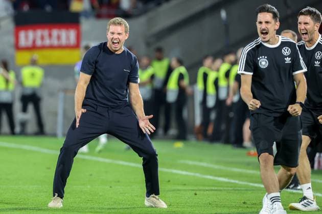 UEFA European Qualifiers - WM Qualifikation - 25 26 - Deutschland - Nordirland im Rhein-Energie-Stadion in Köln Jubel und Freude bei Trainer Julian Nagelsmann (Deutschland) *** UEFA European Qualifiers World Cup Qualifiers 25 26 Germany Northern Ireland at the Rhein Energie Stadium in Cologne Cheers and joy for coach Julian Nagelsmann Germany MH