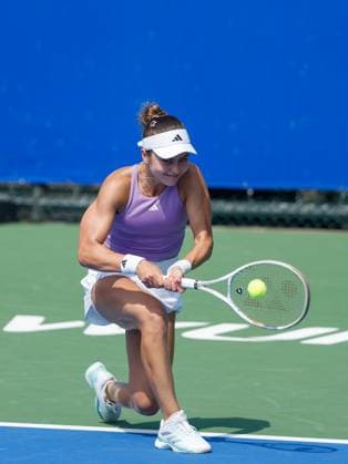 WUHAN, CHINA - OCTOBER 08: Iva Jovic of the United States returns a shot in the Women s Singles Round of 32 match against Jessica Bouzas Maneiro of Spain on day 5 of 2025 Wuhan Open at Optics Valley International Tennis Center on October 8, 2025 in Wuhan, Hubei Province of China.  Copyright: xVCGx 111595844896