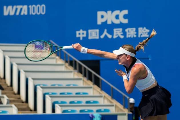 WUHAN, CHINA - OCTOBER 08: Ekaterina Alexandrova returns a shot in the Women s Singles Round of 32 match against Ann Li of United States on day 5 of 2025 Wuhan Open at Optics Valley International Tennis Center on October 8, 2025 in Wuhan, Hubei Province of China.  Copyright: xVCGx 111595850792
