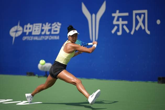 WUHAN, CHINA - OCTOBER 08: Ann Li of United States returns a shot in the Women s Singles Round of 32 match against Ekaterina Alexandrova on day 5 of 2025 Wuhan Open at Optics Valley International Tennis Center on October 8, 2025 in Wuhan, Hubei Province of China.  Copyright: xVCGx 111595850767