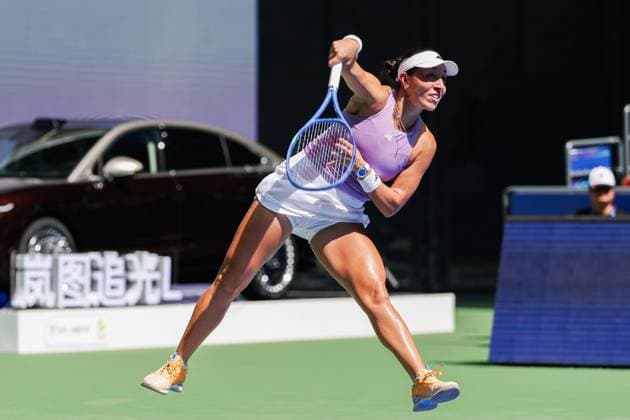 WUHAN, CHINA - OCTOBER 08: Jessica Pegula of United States returns a shot in the Women s Singles Round of 32 match against Hailey Baptiste of United States on day 5 of 2025 Wuhan Open at Optics Valley International Tennis Center on October 8, 2025 in Wuhan, Hubei Province of China.  Copyright: xVCGx 111595855413