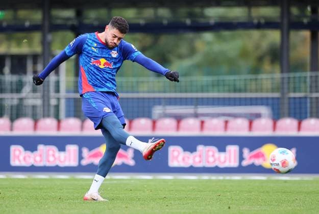RB Leipzig Training Bundesliga Leipzig, 07 10 2025, RB Leipzig Training Center,Soccer Bundesliga , RB Leipzig Training , In the picture Romulo 40, RB Leipzig on the ball , Picture Point