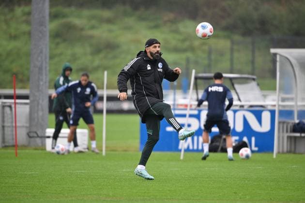 Coach Miron Muslic FC Schalke 04 08 10 2025, Football 2 Bundesliga, Season 2025 2026, Training FC Schalke 04 Gelsenkirchen North Rhine-Westphalia Germany Team2