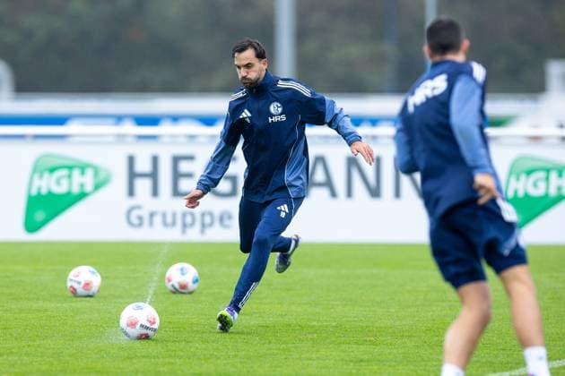 08 10 2025, Football, Season 2025 2026, Training FC Schalke 04, Kenan Karaman FC Schalke 04 , Gelsenkirchen Training ground FC Schalke 04 NRW Germany xRHR PHOTO YYx Copyright: RHR-FOTOx RHR-FOTO YY