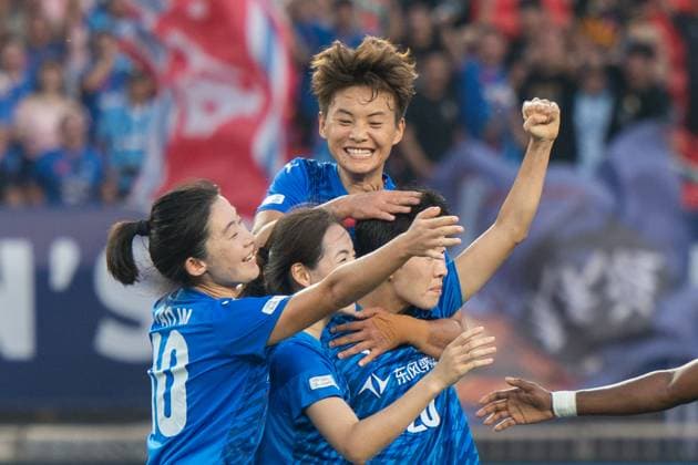 (251008) -- WUHAN, Oct. 8, 2025 -- Yao Wei, Jiang Chenjing, Wang Shuang and Kim Hye-Ri (L to R) of Wuhan Jiangda WFC celebrate scoring during the FIFA Women s Championships Cup 2026 football match between Wuhan Jiangda WFC of China and Auckland United FC of New Zealand in Wuhan, central China s Hubei Province, Oct. 8, 2025. ) (SP)CHINA-WUHAN-FOOTBALL-FIFA WOMEN S CHAMPIONSHIPS CUP 2026-WUHAN JIANGDA WFC VS AUCKLAND UNITED FC (CN) DuxZixuan 
