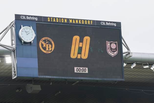 Scoreboard before kick-off , Switzerland, Women Soccer, UEFA Women s Europa Cup, Second qualifying round, BSC YB Women vs SFK 2000 Sarajevo, 08 10 2025, Stadion Wankdorf, Bern, Switzerland Bern Stadion Wankdorf Canton Bern Switzerland Copyright: xGrantxHubbsx