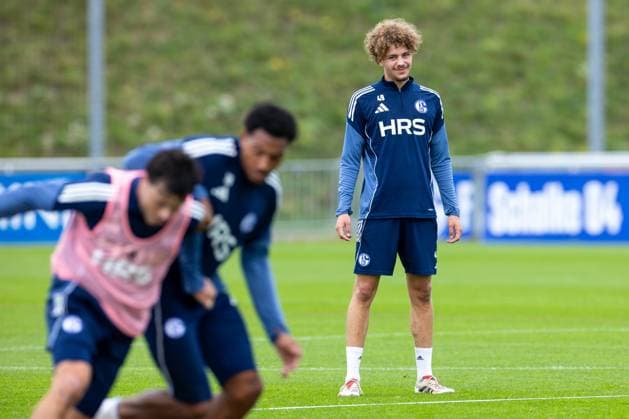 08 10 2025, Football, Season 2025 2026, Training FC Schalke 04, Mika Khadr FC Schalke 04 , Gelsenkirchen Training ground FC Schalke 04 NRW Germany xRHR PHOTO YYx Copyright: RHR-FOTOx RHR-FOTO YY