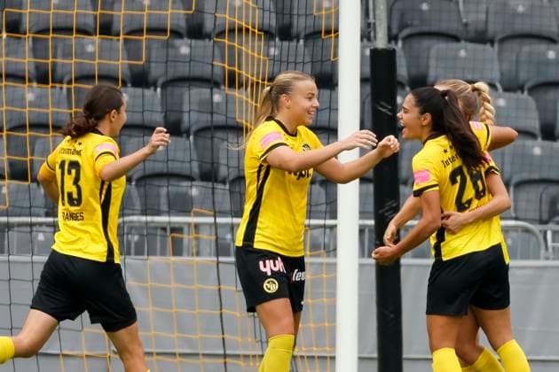 Goal celebration BSC YB Women at 1 0 by Laura Frey BSC YB Women , 26 , Switzerland, Women Soccer, UEFA Women s Europa Cup, Second qualifying round, BSC YB Women vs SFK 2000 Sarajevo, 08 10 2025, Stadion Wankdorf, Bern, Switzerland Bern Stadion Wankdorf Canton Bern Switzerland Copyright: xGrantxHubbsx