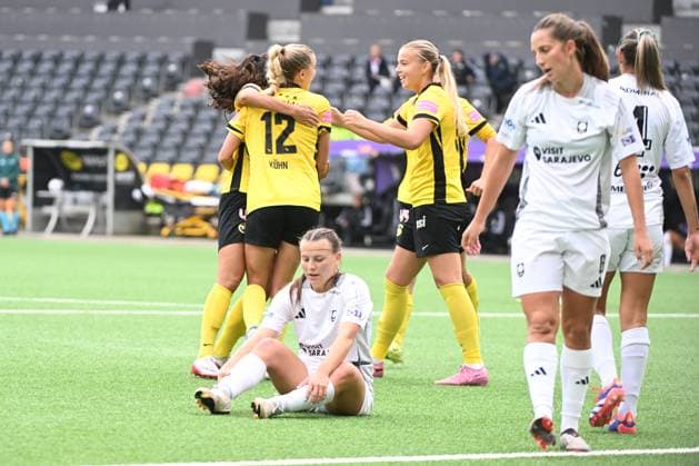 08 10 2025, Bern, Stadion Wankdorf, Women s Europa Cup BSC Young Boys Frauen SFK 2000 Sarajevo, the players of BSC Young Boys celebrate the goal to 1 0 by Laura Frey of Young Boys Bern Stadion Wankdorf Bern Switzerland Copyright: xJustPictures.ch ManuelxWinterbergerx jp-de-MaWi-MWI_3836
