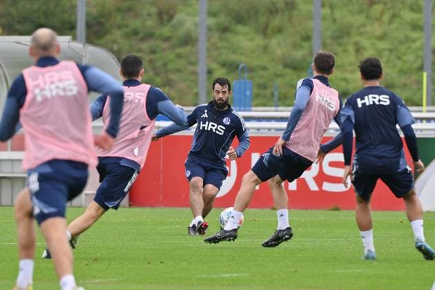Amin Younes FC Schalke 04 , mi 08 10 2025, Soccer 2 Bundesliga, Season 2025 2026, Training FC Schalke 04 Gelsenkirchen Nordrhein Westfalen Germany Team2