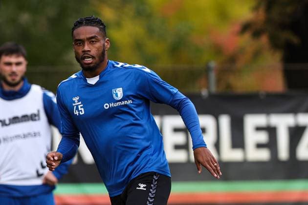 Ado Onaiwu (1. FC Magdeburg,45) - 2. Fußball Bundesliga Saison 2025-2026 Training 1. FC Magdeburg an der Avnet Arena in Magdeburg - Fußball,Mann,Männer,Deutschland,07.10.2025