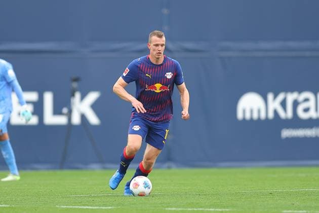 RB Leipzig Dukla Prague test match Leipzig, 08 10 2025, Training center at Cottweg, Football, Men, Season 2025 2026, Test match, RB Leipzig FK Dukla Prague 2 2 2 0 , In the picture Lukas Klostermann 16, RB Leipzig ,