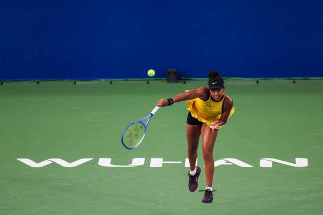 WUHAN, CHINA - OCTOBER 08: Naomi Osaka of Japan returns a shot in the Women s Singles Round of 32 match against Linda Noskova of Czech Republic on day 5 of 2025 Wuhan Open at Optics Valley International Tennis Center on October 8, 2025 in Wuhan, Hubei Province of China.  Copyright: xVCGx 111595911234