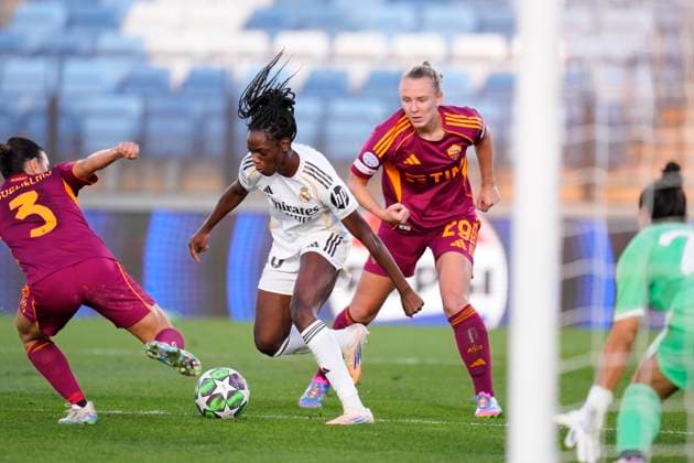 Real Madrid CF v AS Roma - UEFA Women s Champions League 2025 26 League Phase MD1 Naomie Feller forward of Real Madrid and France in action during the UEFA Women s Champions League 2025 26 league phase match between Real Madrid CF and AS Roma at Estadio Alfredo Di Sstefano on October 8, 2025 in Madrid, Spain. Madrid Spain  Copyright: xJosexBretonx originalFilename:bretonhernandez-realmadr251008_npo1c.jpg