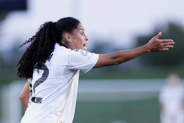 UEFA Women s Champions League - Real Madrid vs Roma MADRID, SPAIN -October 8: Yasmim Ribeiro of Real Madrid reacts to a missed opportunity during the UEFA Women s Champions League match between Real Madrid and Roma at Alfredo Di Stefano stadium in Madrid. (Photo by Guillermo Martinez) Madrid Alfredo Di Stefano Stadium Spain Copyright: xGuillermoxMartinezx