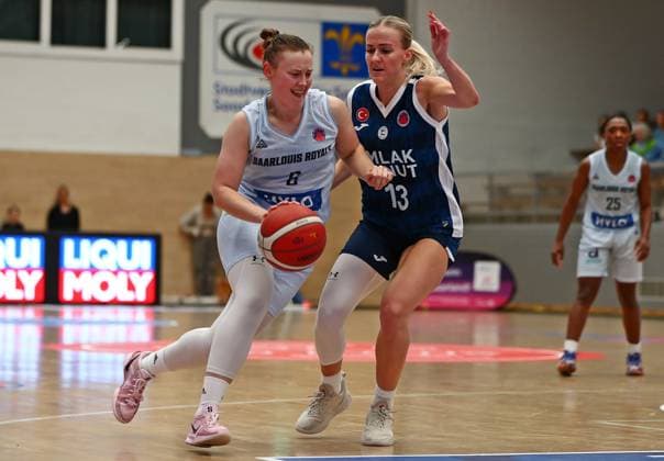 08 10 2025, xmohx, Basketball EuroCup Women, Saarlouis Royals Emlak Konut SK Istanbul v l Roosa Lehtoranta Saarlouis , Petra Holesinska Emlak Konut DFL DFB REGULATIONS PROHIBIT ANY USE OF PHOTOGRAPHS as IMAGE SEQUENCES and or QUASI VIDEO Saarlouis