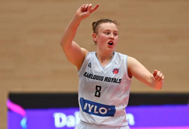 08 10 2025, xmohx, Basketball EuroCup Women, Saarlouis Royals Emlak Konut SK Istanbul Roosa Lehtoranta Saarlouis cheers over a basket DFL DFB REGULATIONS PROHIBIT ANY USE OF PHOTOGRAPHS as IMAGE SEQUENCES and or QUASI VIDEO Saarlouis