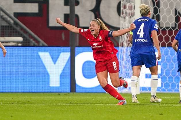 2025-10-08 FC Twente v Chelsea - UEFA Women s Champions League ENSCHEDE, NETHERLANDS - OCTOBER 8: Danique van Ginkel of FC Twente celebrates after scoring her teams first goal during the UEFA Women s Champions League match between FC Twente and Chelsea at De Grolsch Veste on October 8, 2025 in Enschede, Netherlands. Enschede De Grolsch Veste Netherlands Content not available for redistribution in The Netherlands directly or indirectly through any third parties. Copyright: xAndrexWeeningx