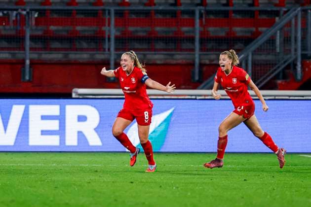 Danique van Ginkel of FC Twente ccelebrates with teammates after scoring her teams first goal FC Twente v Chelsea FC, UEFA Women s Champions League 2025 26 League Phase MD1, FC Twente v Chelsea FC Women, FC Twente Stadion, October 8, 2025, Enschede, Netherlands.