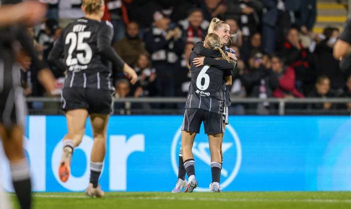 DEU, Frankfurt, Eintracht Frankfurt vs 1 FC Slovacko, UEFA WomenÊ¼s Europa Cup, UEFA, Season 2526, Stadion am Bretanobad, Playoffs, First leg in picture Nina Lührßen Eintracht Frankfurt 11 scores the goal for 3 0, Elisa Senß Eintracht Frankfurt 6 , Cheers DFB DFL REGULATIONS PROHIBIT ANY USE OF PHOTOGRAPHS AS IMAGE SEQUENCES AND OR QUASI VIDEO, 08 10 2025 Copyright: HMBxMedia HendrikxHamelau